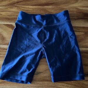 Tea Collection Toddler Biker Shorts, shiny navy, 4T